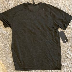 Lululemon men’s black shirt - new with tags - xl